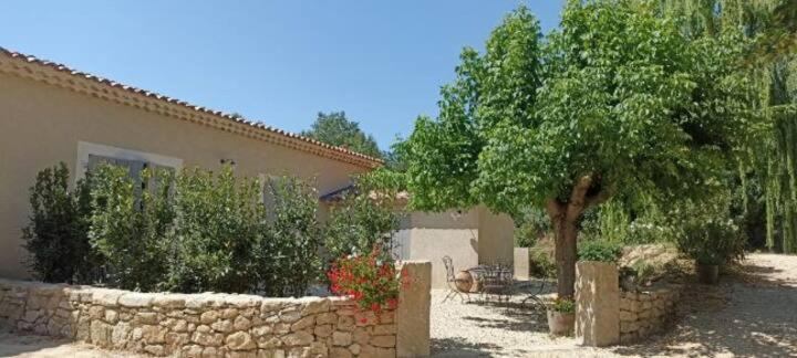 Bastide Provencale Vila Cadenet Exterior foto